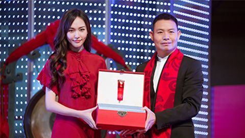 中国美正当红，U8.COMA股上市，引领新时代